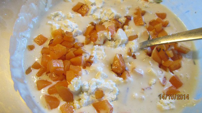 Оладьи с тыквой, козьим сыром и розмарином