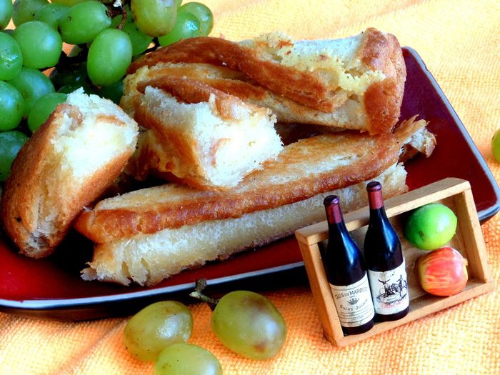 Хлебные сырные трубочки