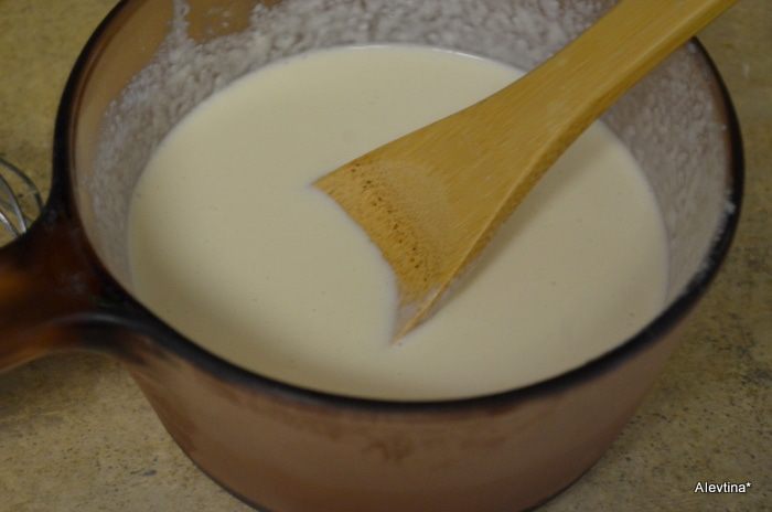 Ванильное мороженое в старом стиле