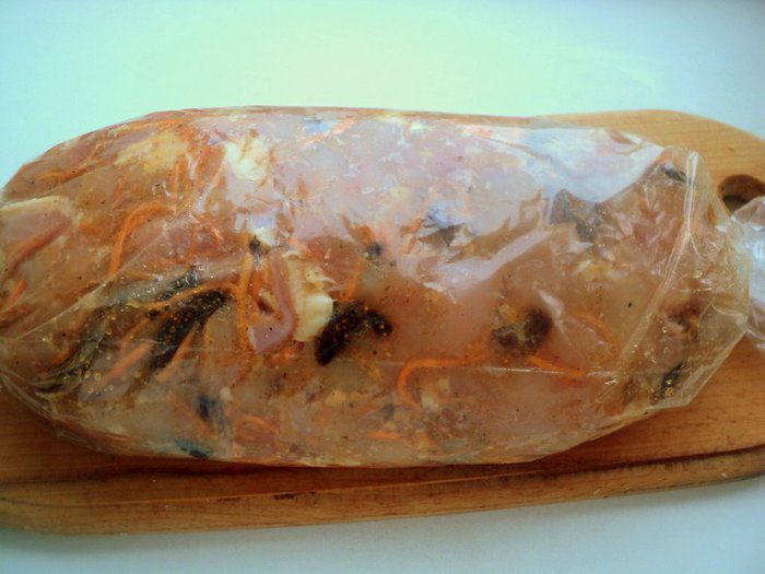 Куриный рулет с инжиром