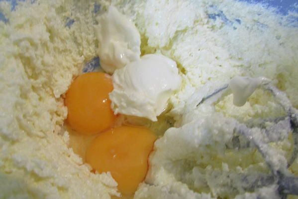 Яблочный пирог с кремом