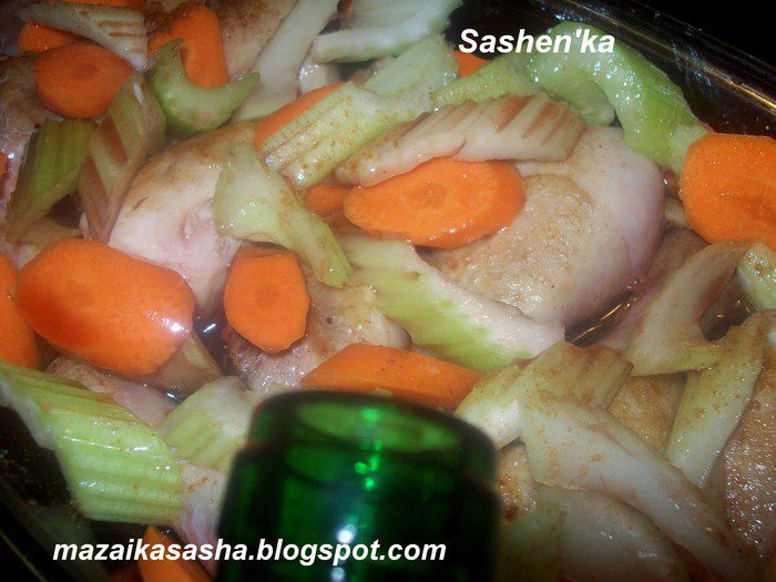 Куриные ножки тушеные с овощами в красном вине