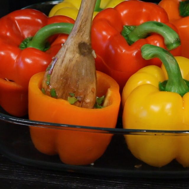 Фаршированный перец с рисом и мятой