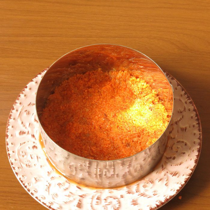 Морковный сырой торт