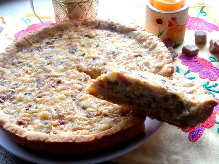 Бутерброды с овощной начинкой под сыром