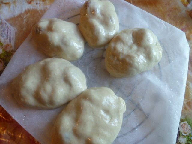 Сладкие булочки на закваске