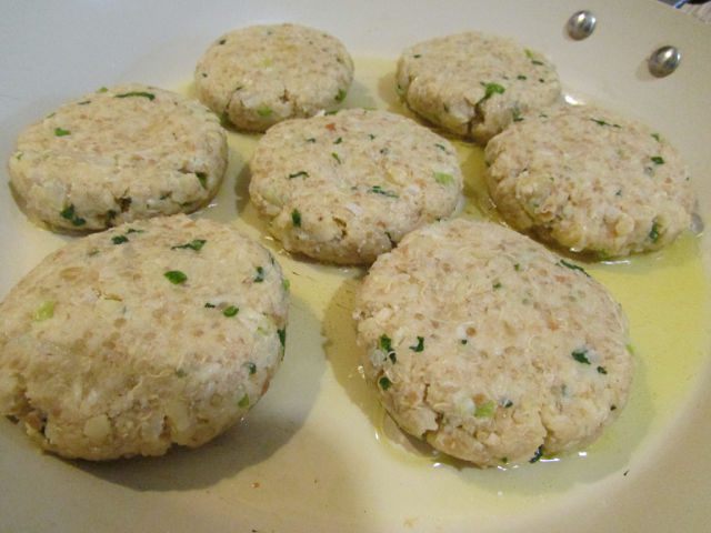 Котлеты с киноа и булгуром