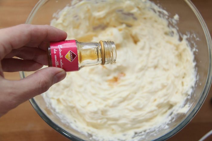 Чизкейк с корицей, яблоком и сахарным пеканом