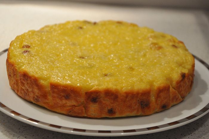 Рисовая запеканка с йогуртом и изюмом