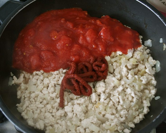 Запеканка из индейки с баклажанами