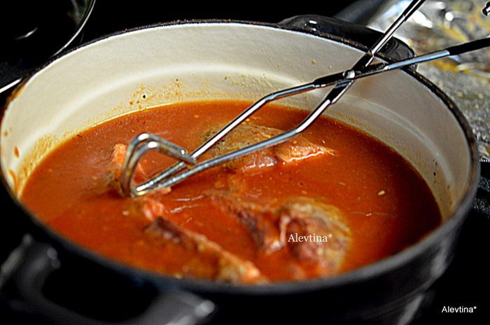 Свиные ребра в итальянском соусе