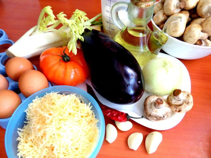 Фриттата из баклажанов с грибами