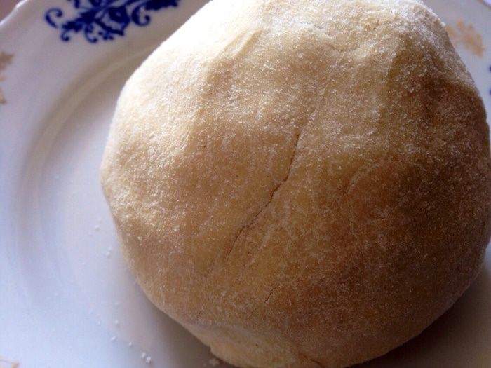 Галета с яйцом, сыром и луком