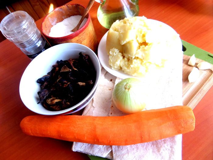 Грибы с картошкой в корзиночках из лаваша (постные)