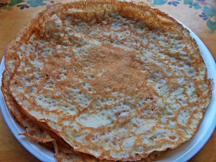 Блины с ветчиной, запечённые под сыром