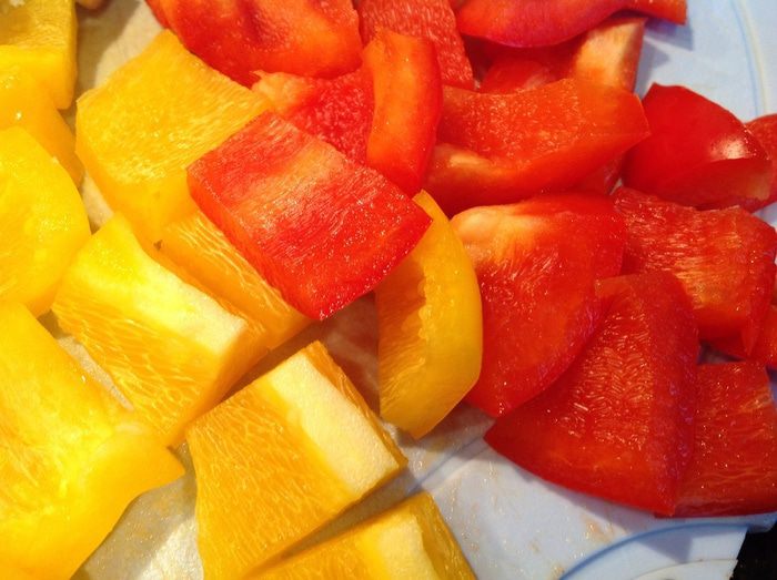 Теплый салат с кедровыми орешками