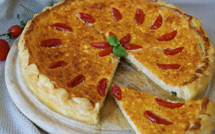 Закусочной пирог с рикоттой и соусом песто (Torta di ricotta e pesto) 