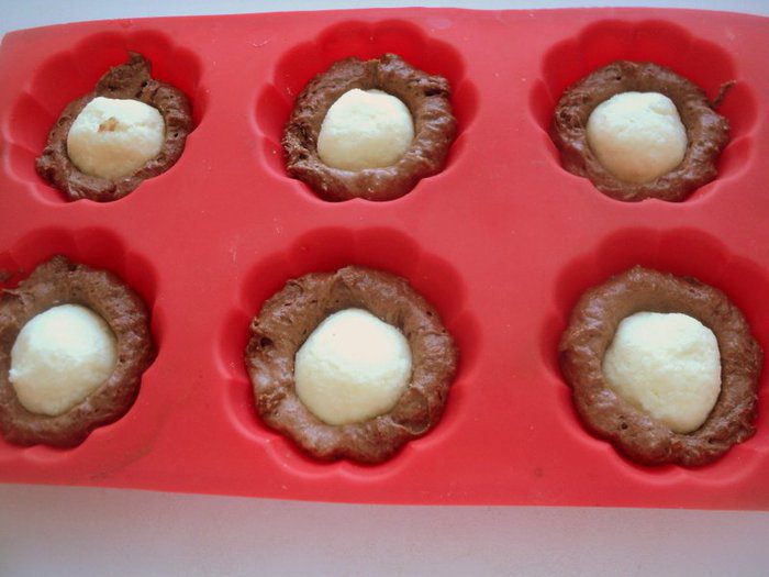 Шоколадные маффины с сюрпризом