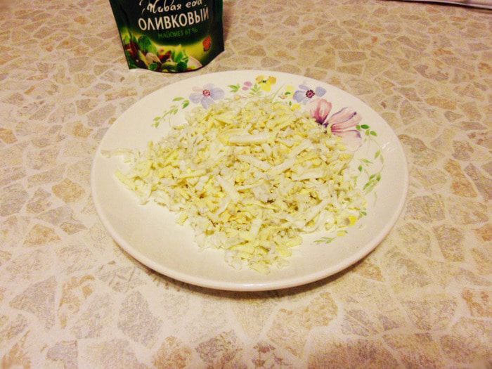 Оливье с маринованными грибами