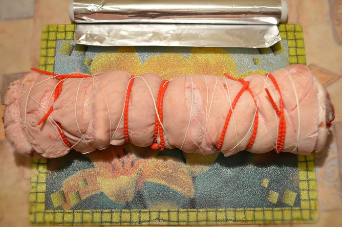 Запеченный рулет из свинины Поркетта (Porchetta) 