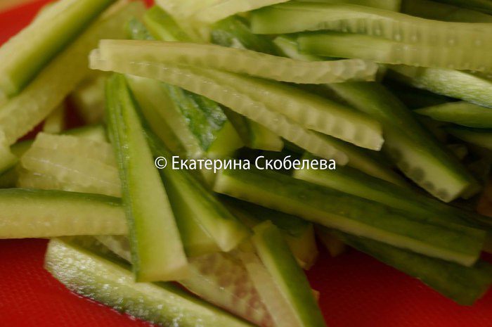 Салат с морским коктейлем