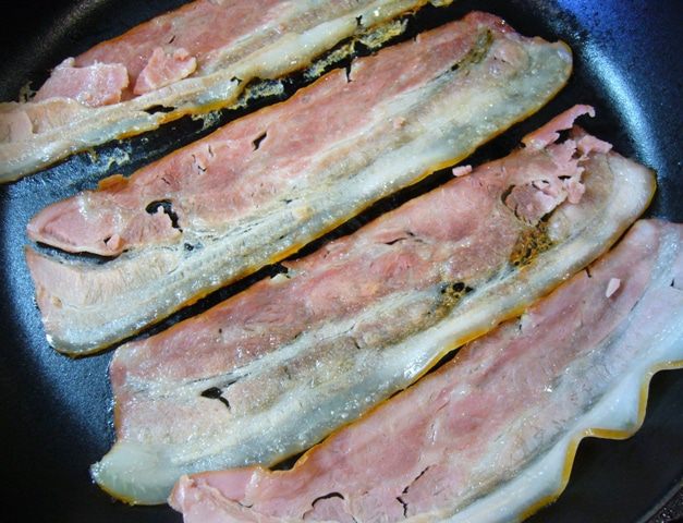 Капкейки из картофеля с кленовой глазурью и беконом