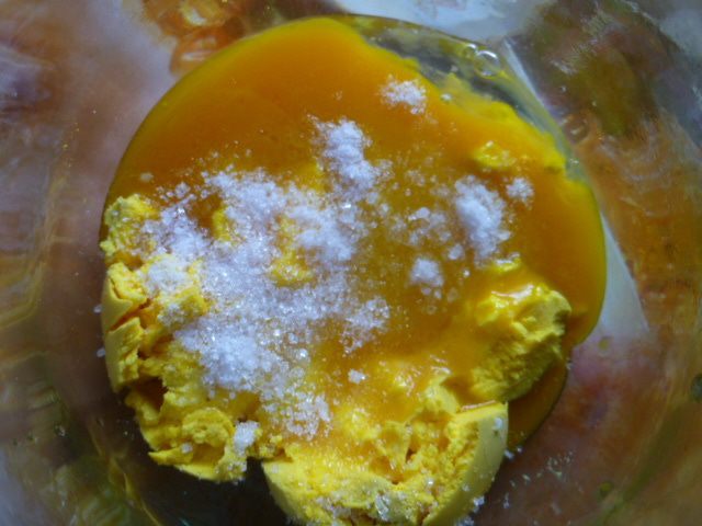 Майонез на домашних яйцах