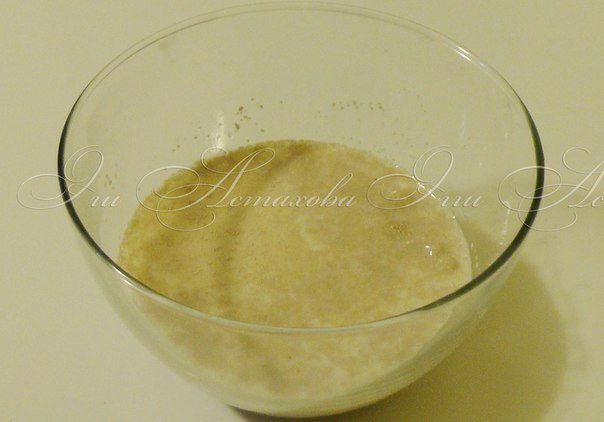 Пирог с творожными розами