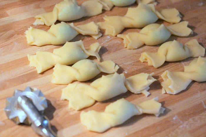 Карамелли с рикоттой, шпинатом и пармезаном