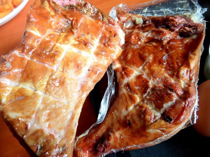 Салат с копченой курицей и фасолью