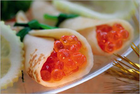 Блинчики с красной икрой