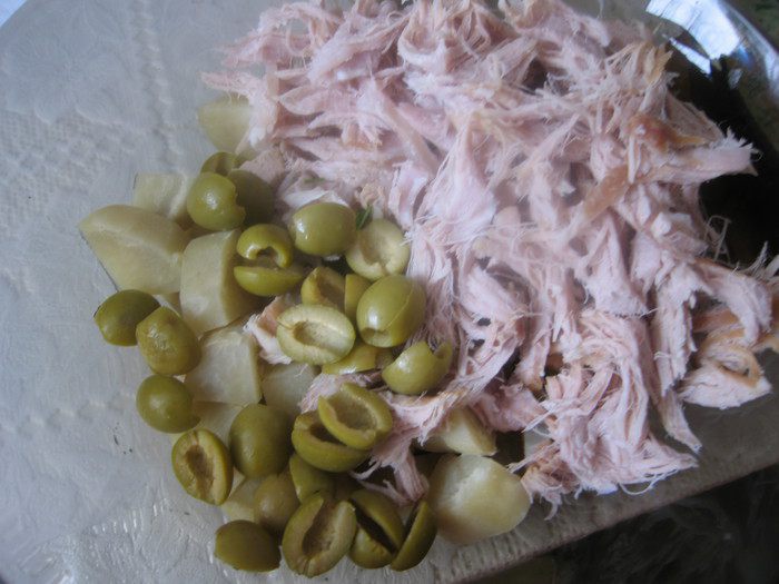 Теплый картофельный салат с телятиной