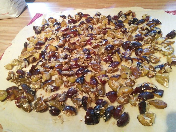 Сливово-имбирный штрудель