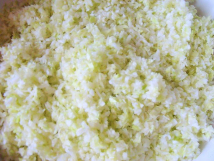 Пирог из цельнозерновой муки с капустой и домашним сыром