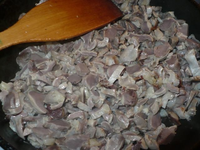 Салат с куриными желудками