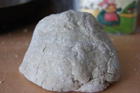 Карельские пирожки с картошкой и яичным соусом