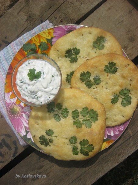 Лепешки &amp;quot;Наан&amp;quot; со специями и кинзой