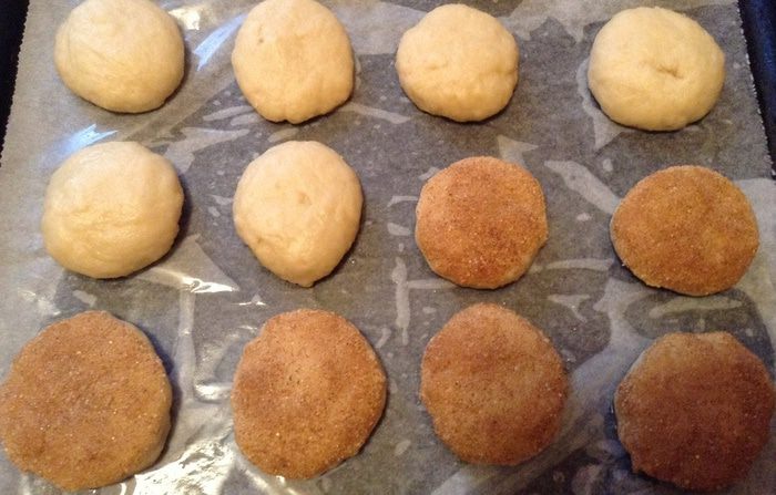 Постные лепешки на рассоле с корицей и сахаром