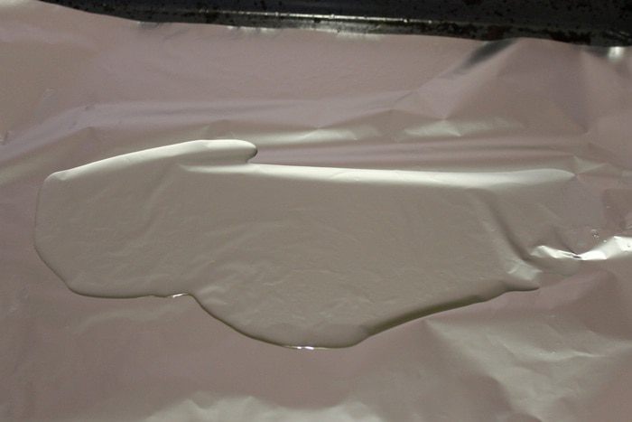 Запеченный карп с капустой и икрой