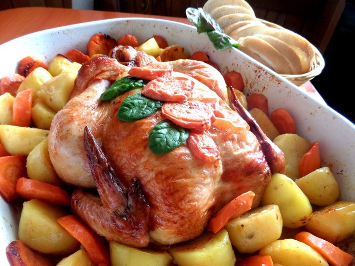 Курица с морковью и картофелем