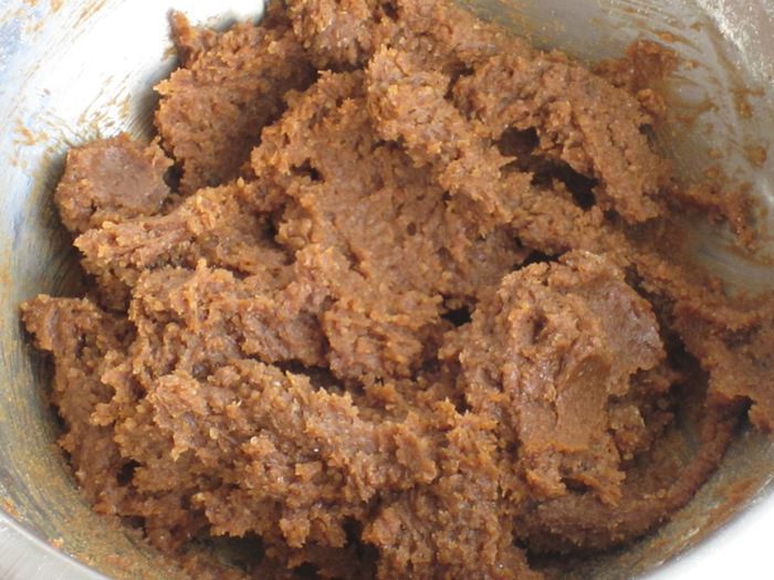 Кофейный пирог-спираль с карамелью