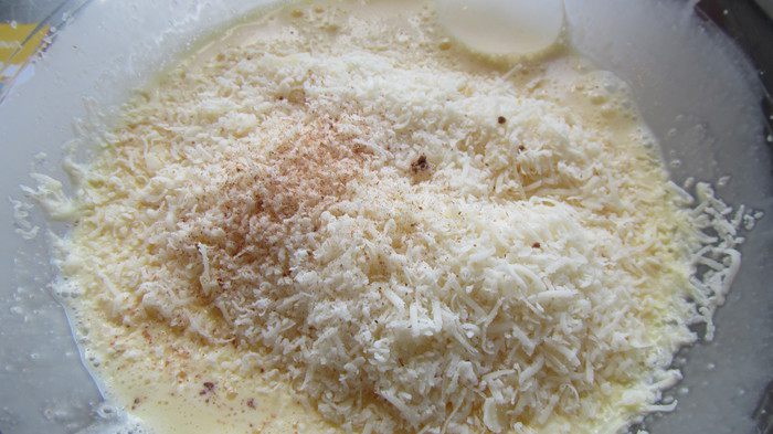 Киш с цукини и помидорами