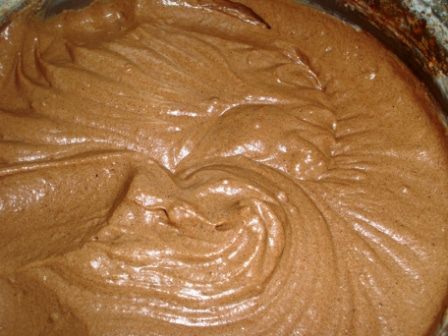 Шоколадный торт – мороженое с меренгами