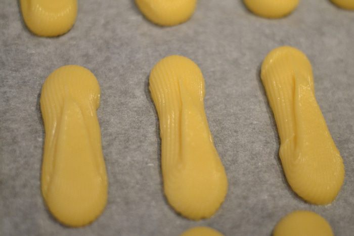 Эклеры со сливочно-шоколадным кремом (Ekler fánk)