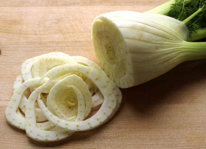 Семга  на подушке из фенхеля и моркови, запеченная в пергаменте