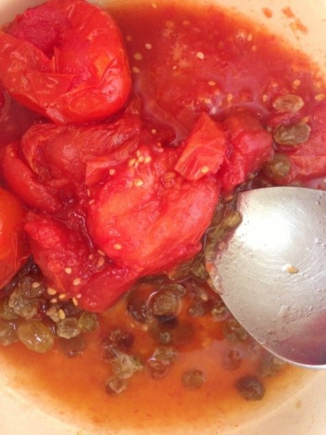 Язык под пикантным соусом 