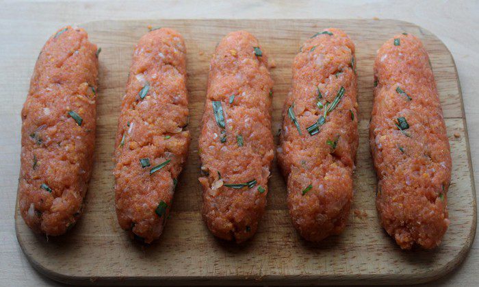 Кебаб из лосося  с тархуном и винным соусом