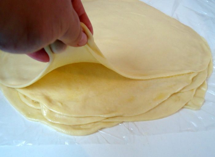 Булочки слоеные с джемом и вареной сгущенкой