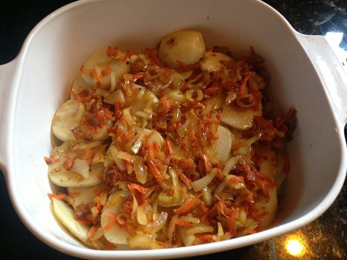 Свинина под &amp;quot;шубой&amp;quot; в духовке