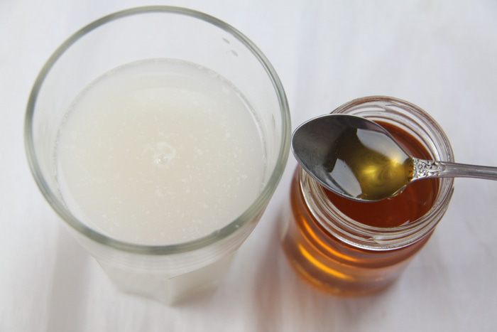 Домашний хлеб с сушеными грибами и жареным луком